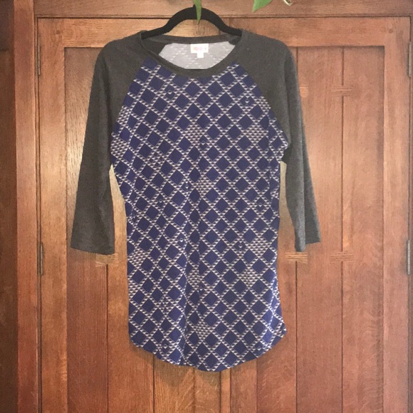 LuLaRoe Tops - LuLaRoe Randy baseball T-shirt LuLaRoe Tops - LuLaRoe Randy baseball T-shirt